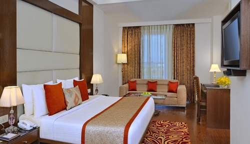 Suite, 1 King Bed
