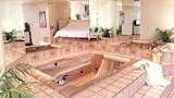 Honeymoon Suite