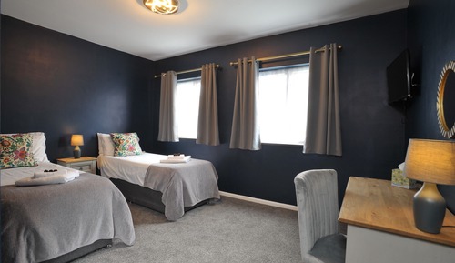 Standard Twin Room