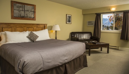 Superior Room, 1 King Bed, Balcony