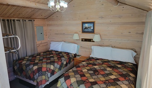 Cabin, Multiple Beds