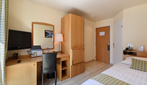 Standard Single Room, Lake View