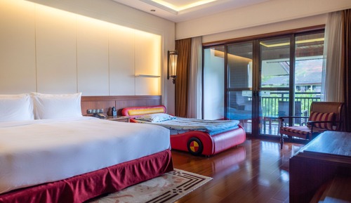2 Bedroom Suite Kids Theme