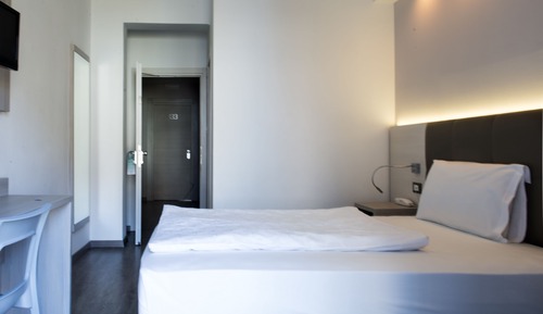 Classic Single Room