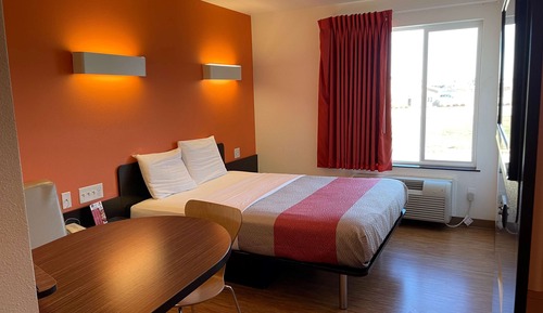 Room, 1 Queen Bed, Non Smoking