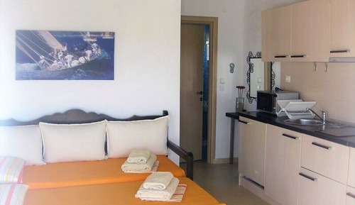 Executive Suite (Top Floor)