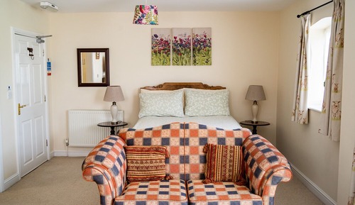 Double Room, Private Bathroom (The Meadow)