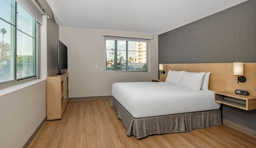 Suite, 1 Bedroom (King Bed with Sofa Bed)