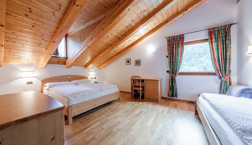 Classic Triple Room, Mountain View (House Lisetta)