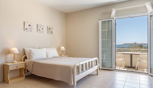 Superior Studio, Sea View