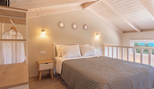 Loft Apartment, Sea View