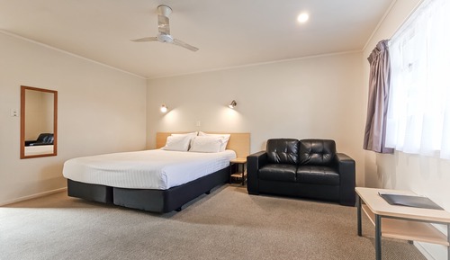 Superior Studio, 1 King Bed