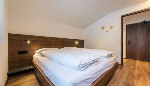 Luxury Penthouse, 2 Bedrooms, Hot Tub, Valley View