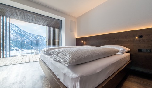 Luxury Apartment, 1 Bedroom, Kitchen, Valley View