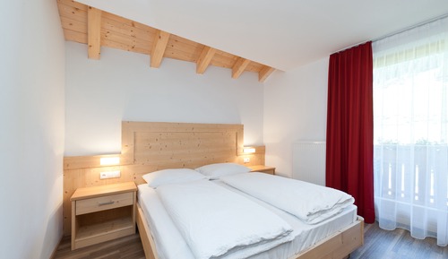Superior Studio, 1 King Bed, Mountain View
