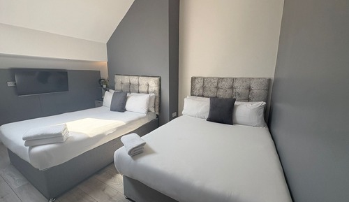 Suite, 2 Double Beds, Ensuite