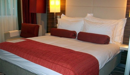 Standard Room, 1 Queen Bed