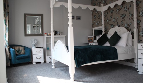 Double Room, Ensuite (Emerald Room)