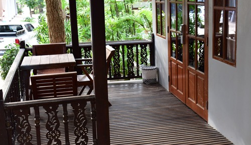 Bungalow Triple Bed