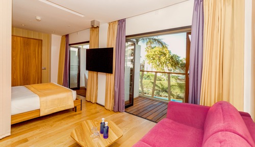 Studio Suite (Double)