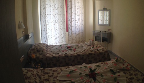 Standard Room, 1 Double or 2 Twin Beds, Balcony, Pool View