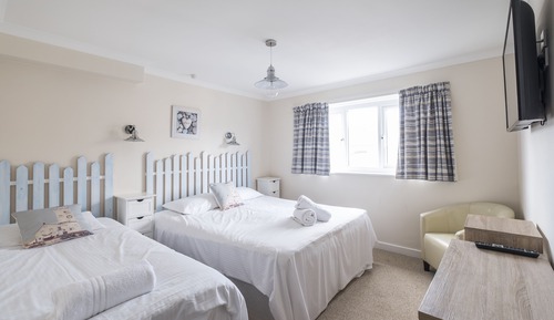 Double Room, Partial Sea View (Room 6)