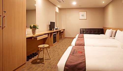 Triple Room