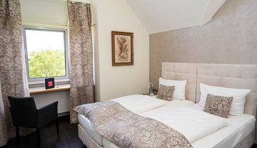 Classic Double Room
