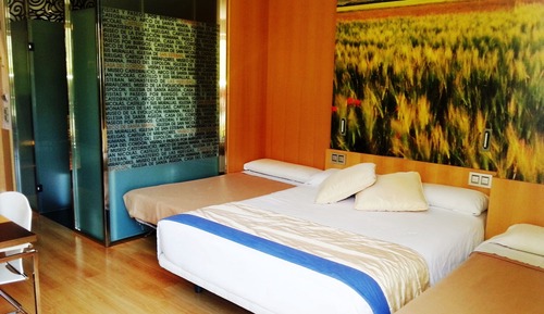 Triple Room