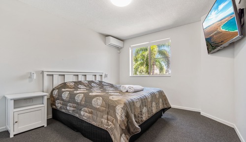 Premier 2 Bedroom Mid Floor