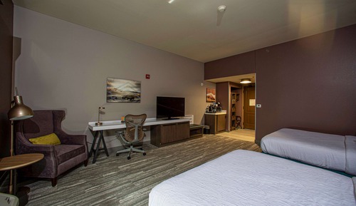 Room, 2 Queen Beds, Accessible (Roll-In Shower)