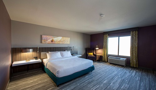 Room, 1 King Bed, Accessible, Bathtub