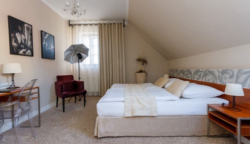 Classic Double Room