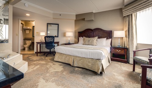 King Suite with Jetted Tub
