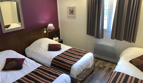 Triple Room, Multiple Beds