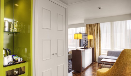 Suite, 1 King Bed