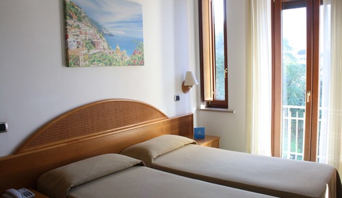 Twin Room, Partial Sea View