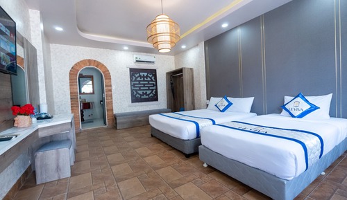 Deluxe Triple Room, Garden View