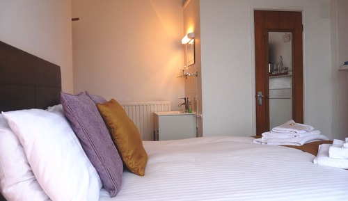 Double Room, 1 King Bed, Ensuite, Sea View (Room1)