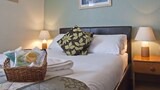 Standard Triple Suite with Ensuite