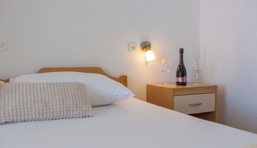 Standard Triple Room, Private Bathroom
