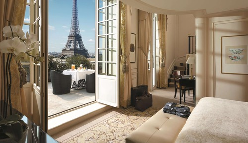 Duplex Terrace Eiffel view suite