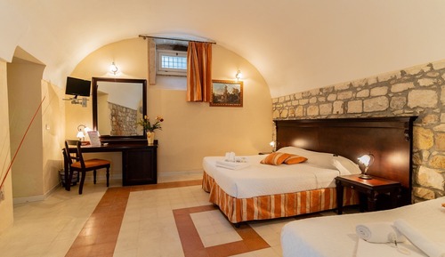 Family Triple Room
