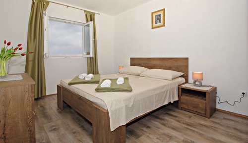 Apartment (Four Bedroom Apartment)
