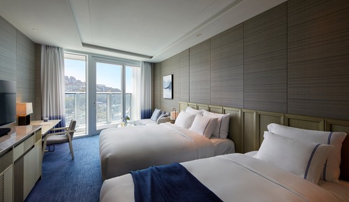 Family Twin Room (Premier)