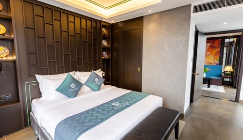 Family Suite, River View