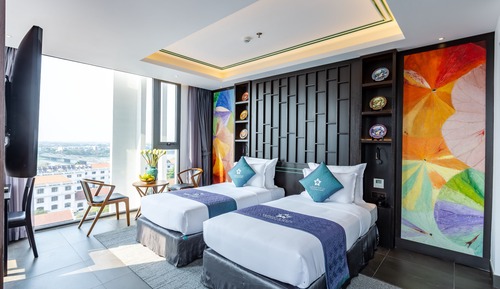 Deluxe Room, River View