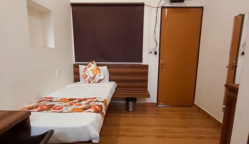 Classic Twin Room