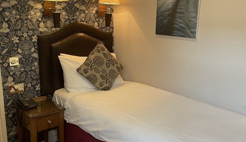 Classic Single Room