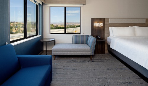 Suite, 1 King Bed